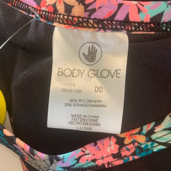 Body Glove brand bikini set - Picture 6 of 12